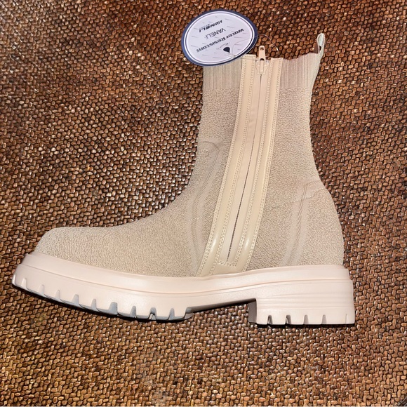 Vaneli Cipria Natural Zenon Stretch Knit Lug Sole Booties Women’s Size 7 NEW - Picture 5 of 9